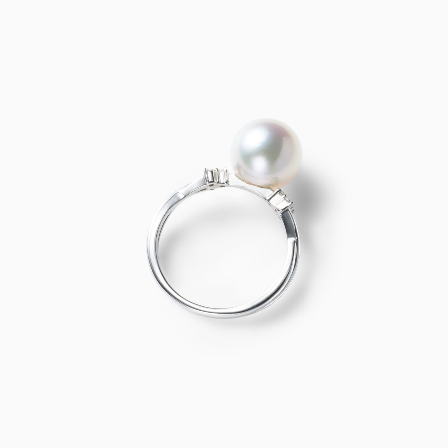 真横右下アングル