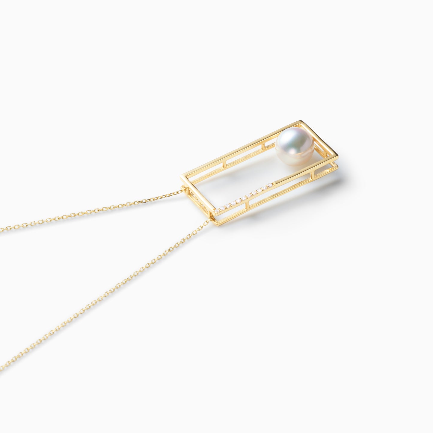 斜め右側面上部