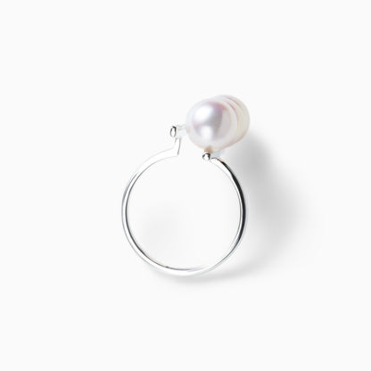 真横右下アングル