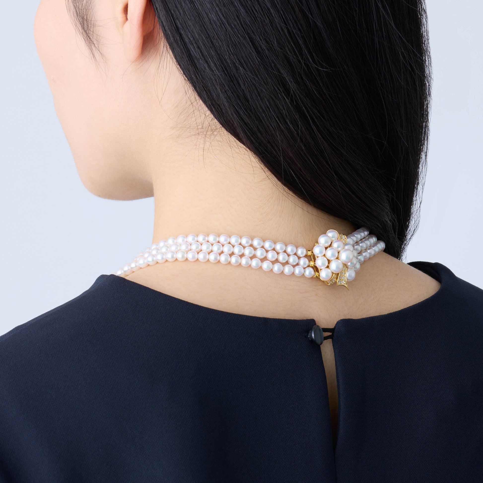 モデル着用クラスプ背面